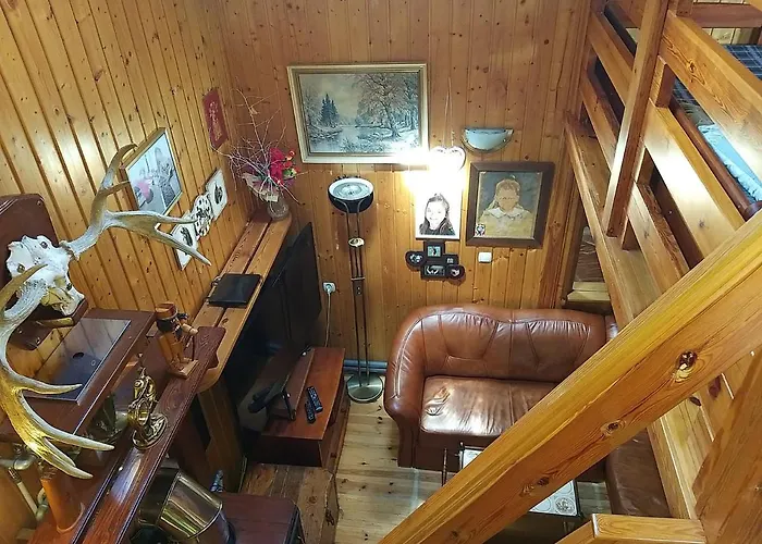 Letniskowy 8 -osobowy Lodge